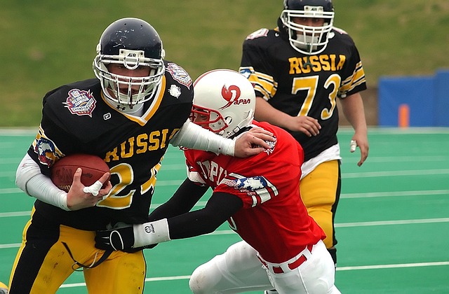 强化两国合 强化两国合